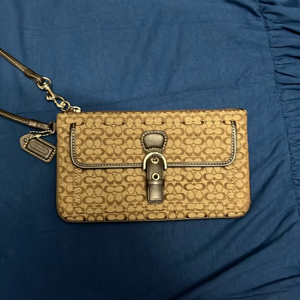 Vintage Coach Wristlet EXCELLENT condition
